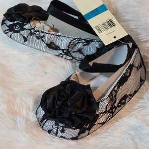 NWT Lace Baby Dress Shoes